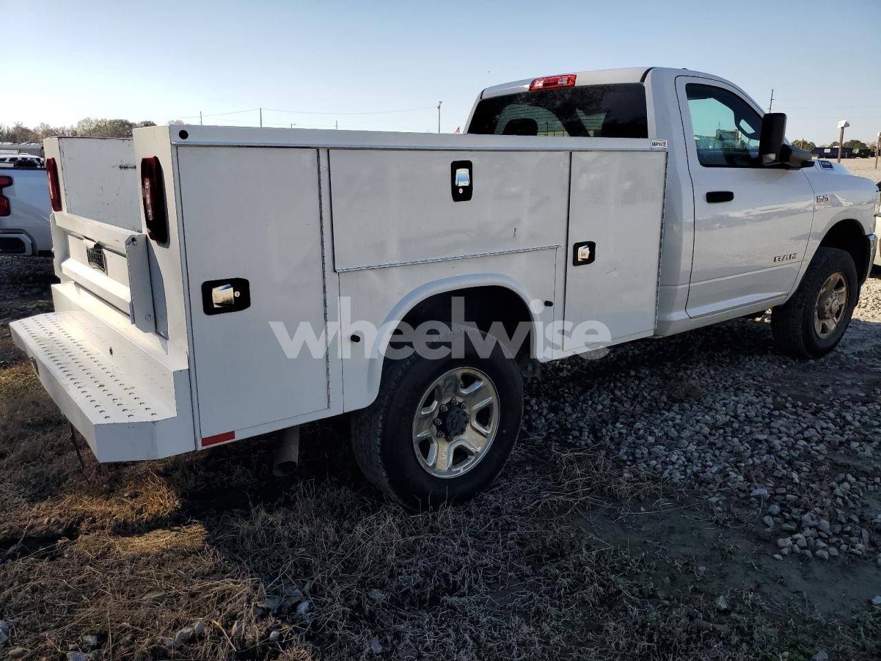 Photo 3 of 2021 RAM 2500 UTILITY / SERVICE TRUCK (VIN 3C7WR5AJ1MG525934)