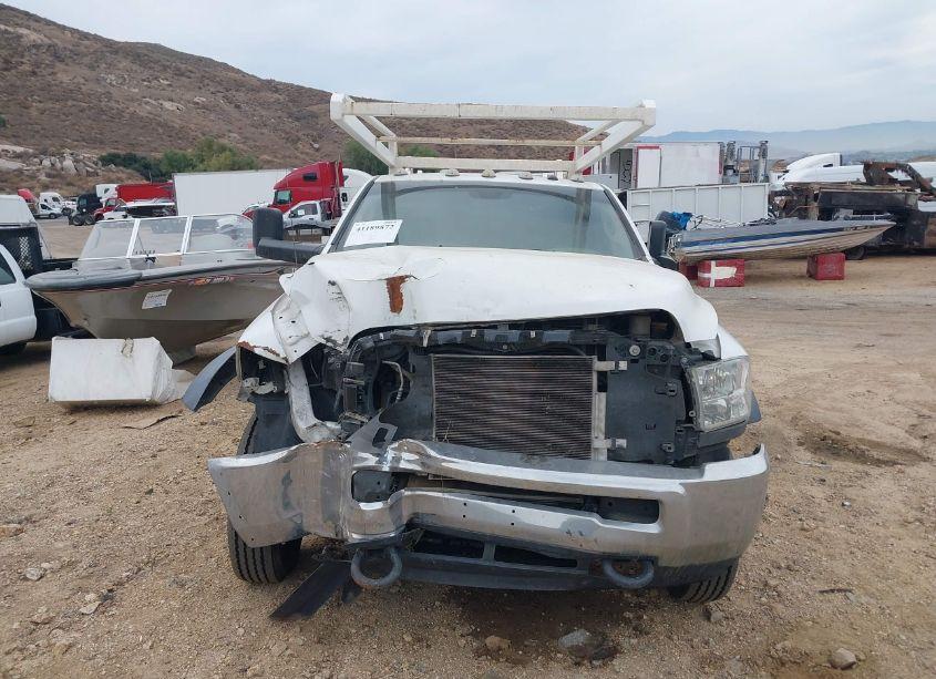 Photo 12 of 2018 Ram 4500 CHASSIS TRADESMAN/SLT (VIN 3C7WRKBL8JG270824)