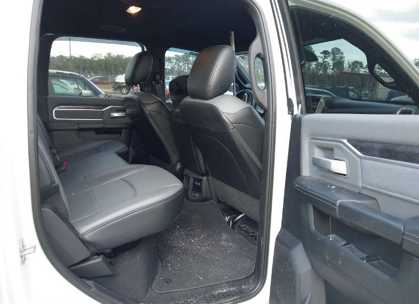 Photo 7 of 2021 Ram 4500 CHASSIS TRADESMAN/SLT/LARAMIE/LIMITED (VIN 3C7WRLEL0MG645921)