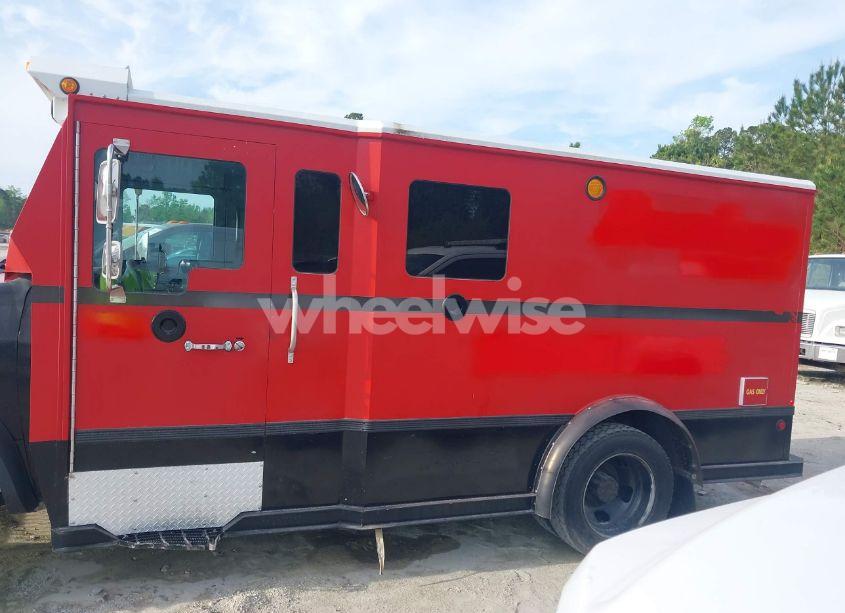 Photo 14 of 2015 Ram 5500 CHASSIS TRADESMAN/SLT (VIN 3C7WRMAJ6FG607784)