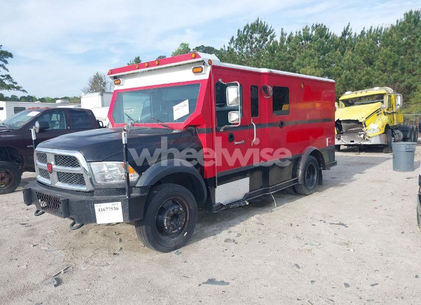 Photo 2 of 2015 Ram 5500 CHASSIS TRADESMAN/SLT (VIN 3C7WRMAJ6FG607784)