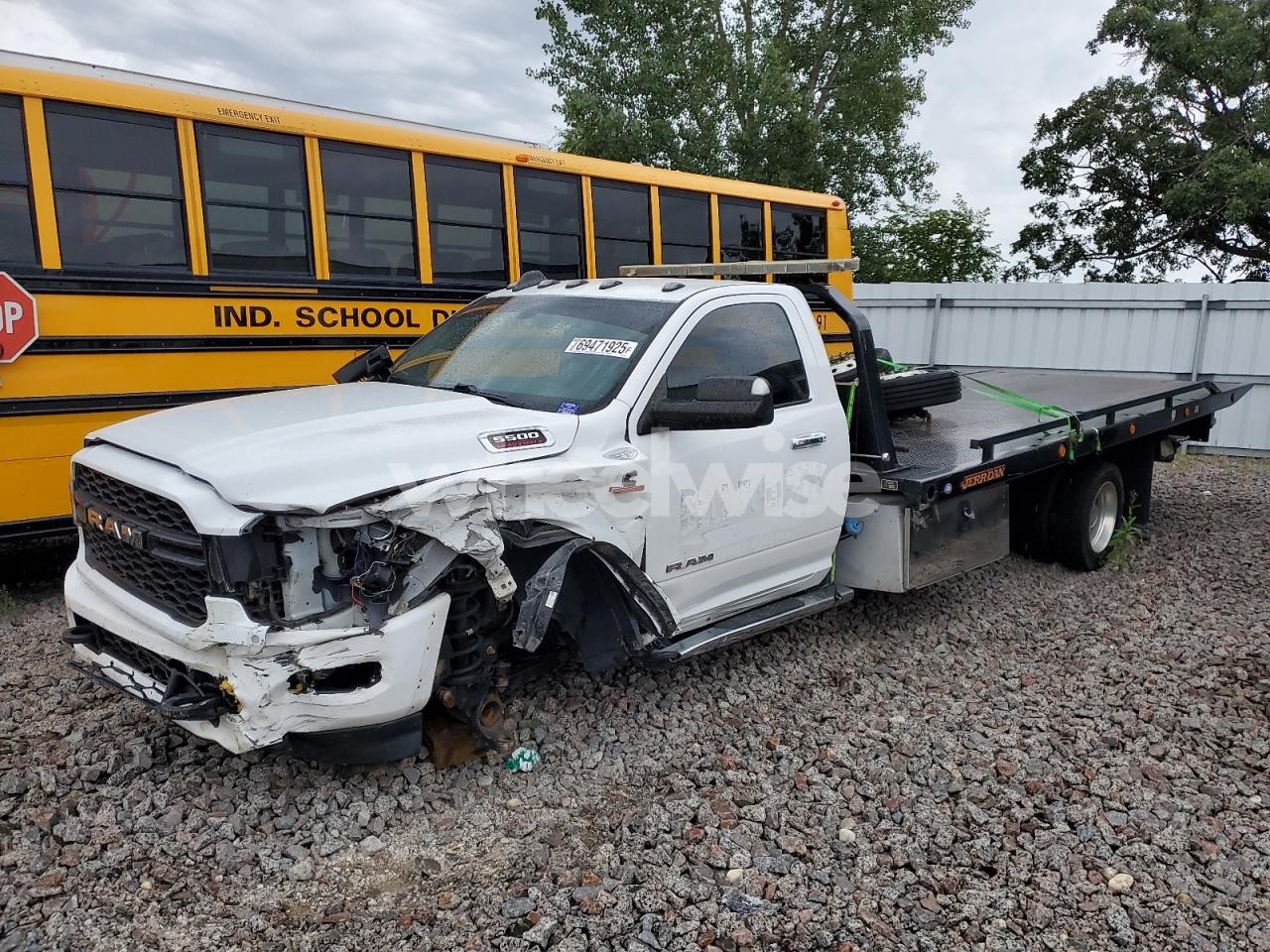 2019 RAM 5500 (VIN 3C7WRMCL3KG693063) main photo