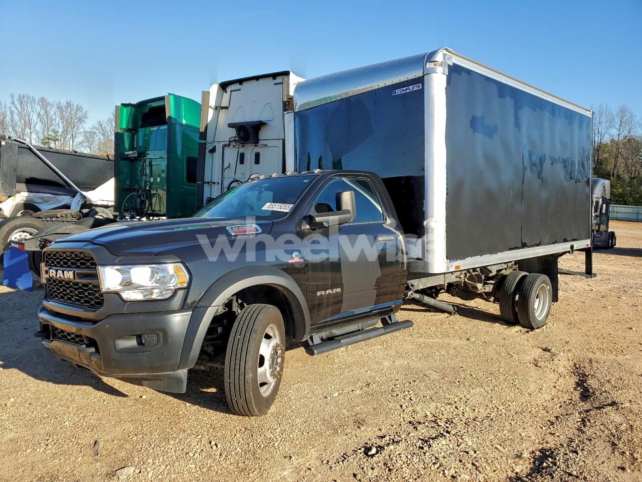 2022 RAM 5500 BOX TRUCK (VIN 3C7WRMDL1NG337570) main photo