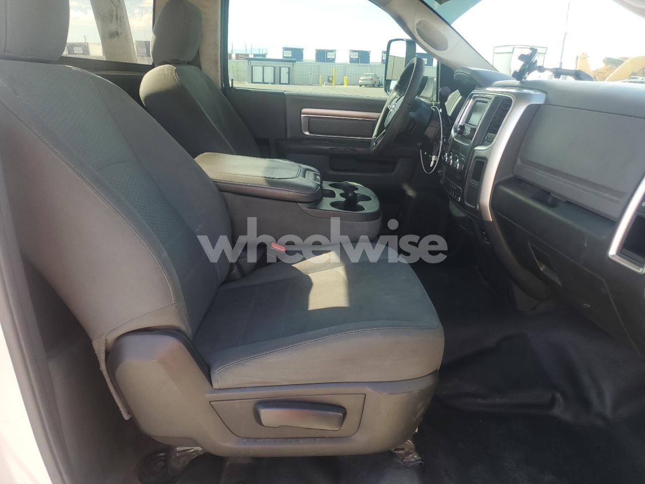 Photo 10 of 2017 DODGE ROLLBACK TRUCK N/A (VIN 3C7WRMDL9HG572562)