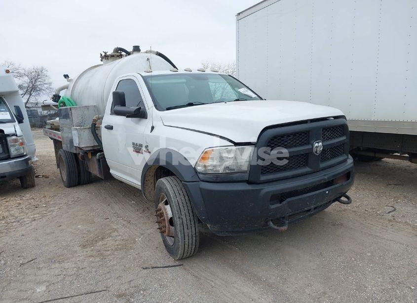 2018 Ram 5500 CHASSIS TRADESMAN/SLT (VIN 3C7WRNBL3JG185374) main photo