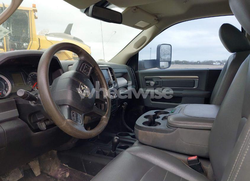 Photo 7 of 2018 Ram 5500 CHASSIS TRADESMAN/SLT (VIN 3C7WRNBL3JG185374)