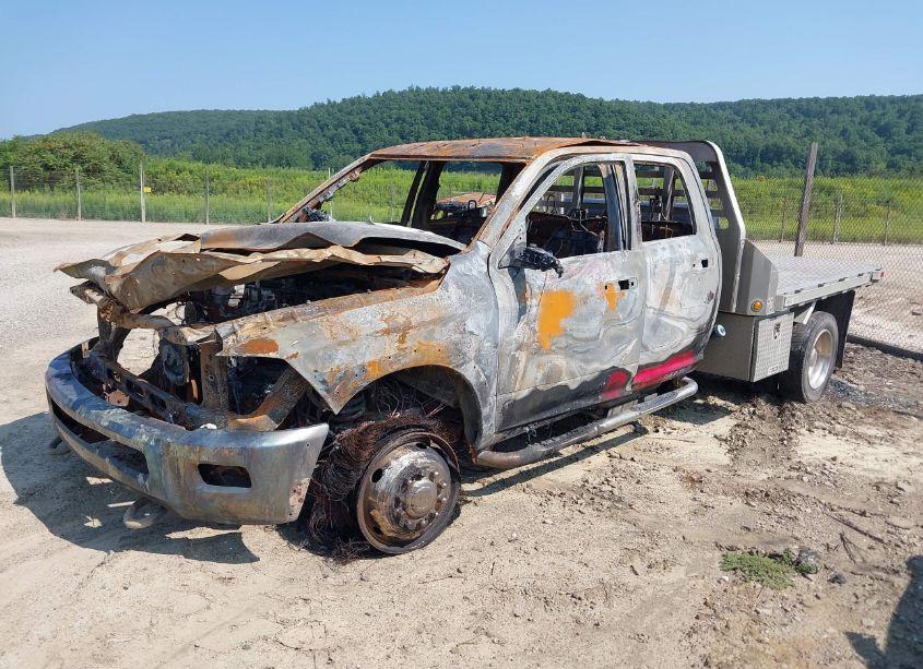 Photo 2 of 2013 Ram 5500 CHASSIS TRADESMAN/SLT/LARAMIE (VIN 3C7WRNEL2DG609983)