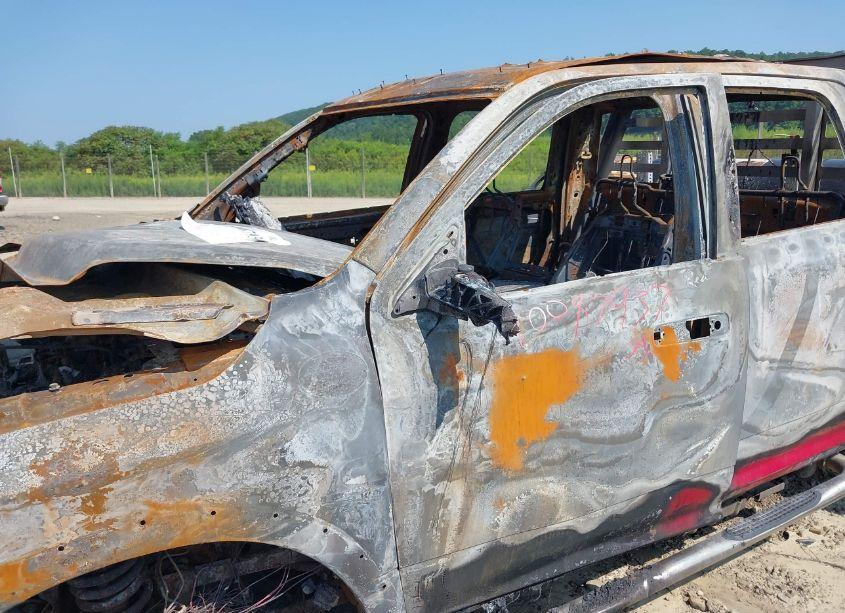 Photo 6 of 2013 Ram 5500 CHASSIS TRADESMAN/SLT/LARAMIE (VIN 3C7WRNEL2DG609983)