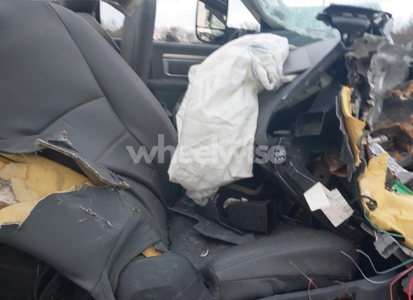 Photo 6 of 2016 Ram 3500 CHASSIS TRADESMAN/SLT (VIN 3C7WRSBJ3GG119588)