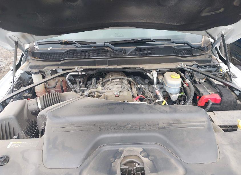 Photo 9 of 2020 Ram 3500 CHASSIS TRADESMAN/SLT/LARAMIE/LIMITED (VIN 3C7WRSCJ6LG225610)