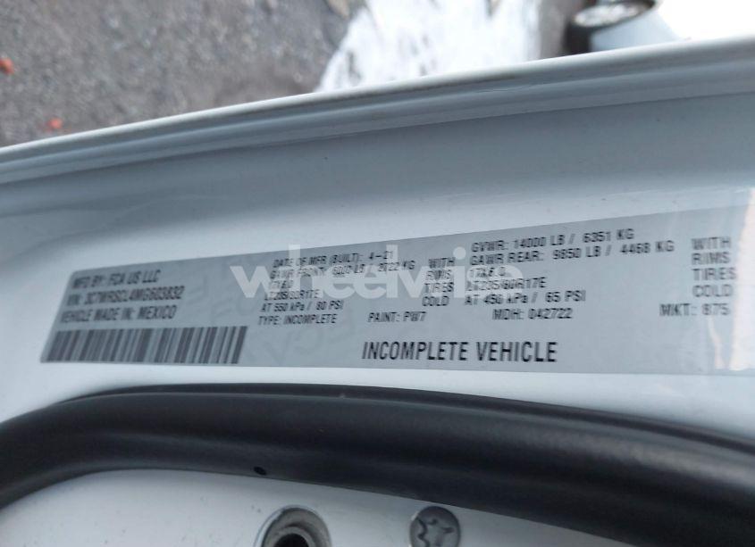 Photo 8 of 2021 Ram 3500 CHASSIS TRADESMAN/SLT/LARAMIE/LIMITED (VIN 3C7WRSCL4MG603832)