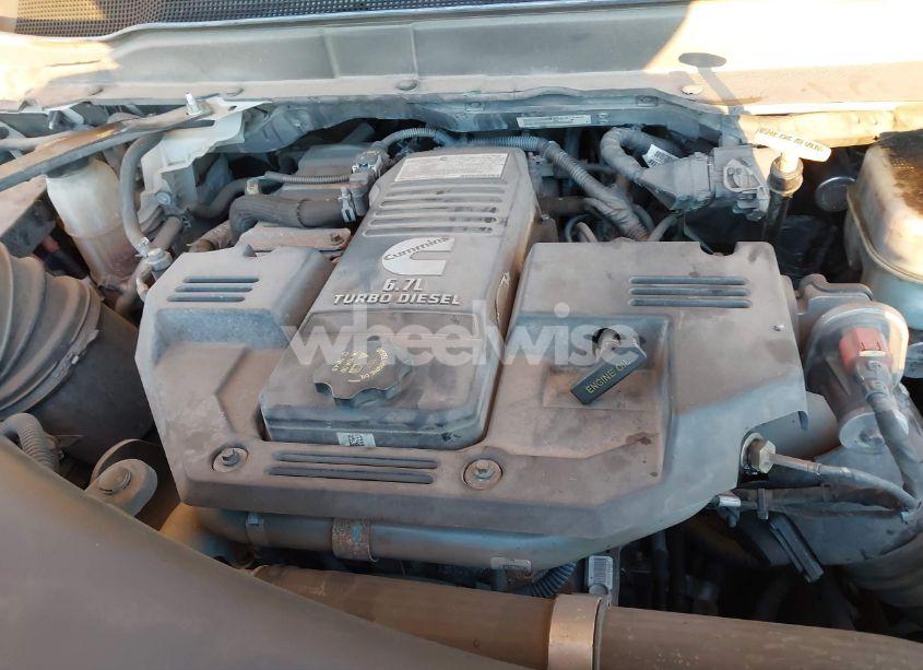 Photo 9 of 2021 Ram 3500 CHASSIS TRADESMAN/SLT/LARAMIE/LIMITED (VIN 3C7WRSCL4MG603832)