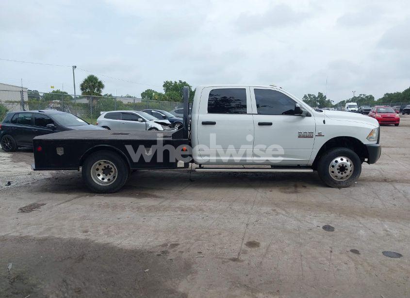 Photo 13 of 2018 Ram 3500 CHASSIS TRADESMAN/SLT/LARAMIE (VIN 3C7WRSCLXJG201499)
