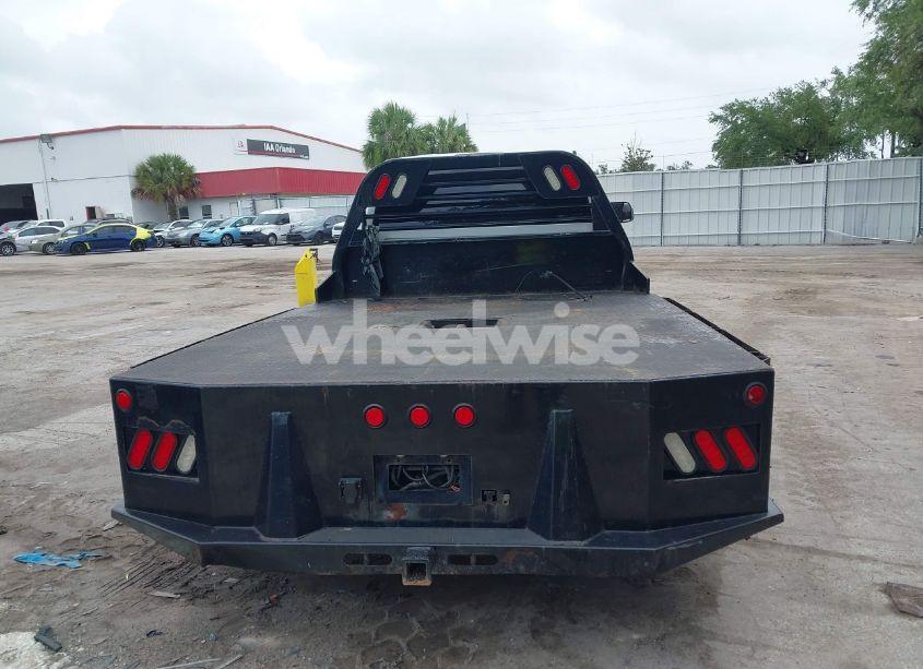 Photo 15 of 2018 Ram 3500 CHASSIS TRADESMAN/SLT/LARAMIE (VIN 3C7WRSCLXJG201499)