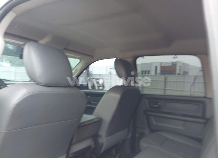 Photo 6 of 2018 Ram 3500 CHASSIS TRADESMAN/SLT/LARAMIE (VIN 3C7WRSCLXJG201499)