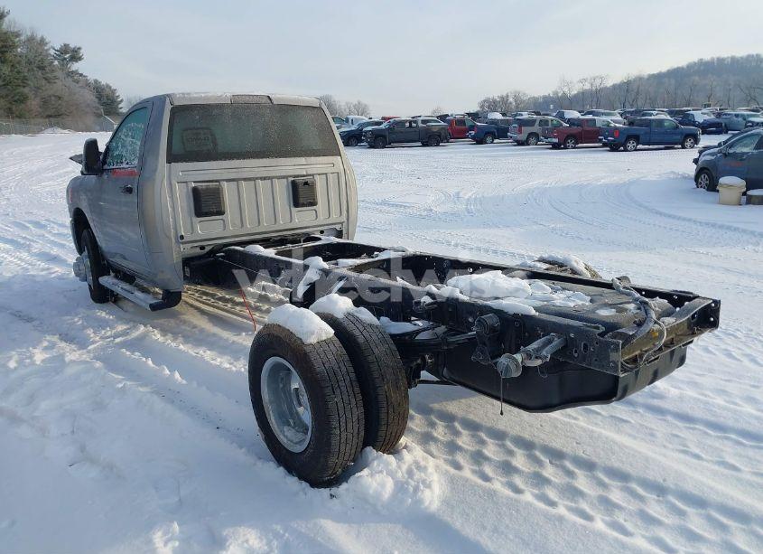 Photo 3 of 2024 Ram 3500 CHASSIS TRADESMAN/SLT (VIN 3C7WRTBJ2RG220341)
