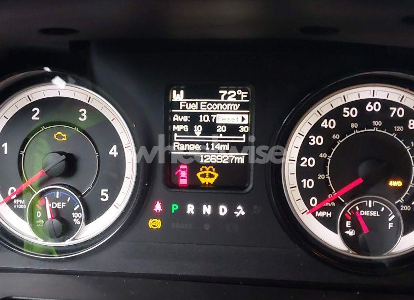 Photo 6 of 2018 Ram 3500 CHASSIS TRADESMAN/SLT (VIN 3C7WRTBL1JG236858)