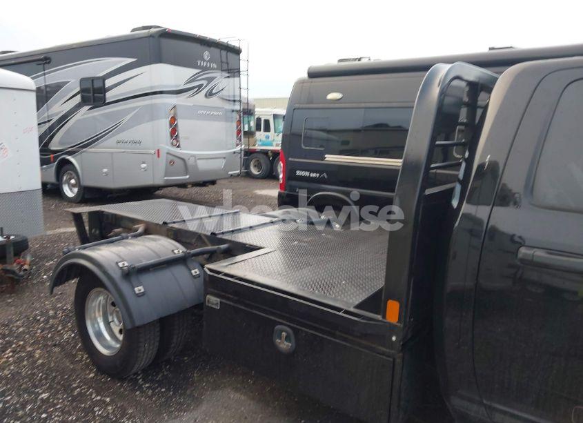 Photo 7 of 2018 Ram 3500 CHASSIS TRADESMAN/SLT (VIN 3C7WRTBL1JG236858)