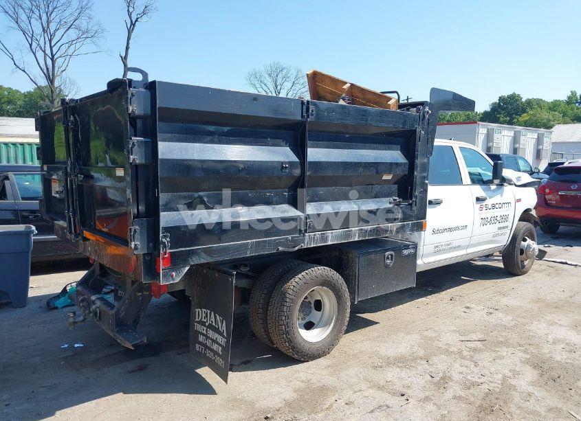 Photo 3 of 2021 Ram 3500 CHASSIS TRADESMAN/SLT/LARAMIE/LIMITED (VIN 3C7WRTCJXMG646205)