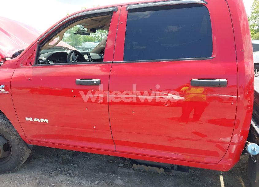 Photo 11 of 2020 Ram 3500 CHASSIS TRADESMAN/SLT/LARAMIE/LIMITED (VIN 3C7WRTCL4LG242977)