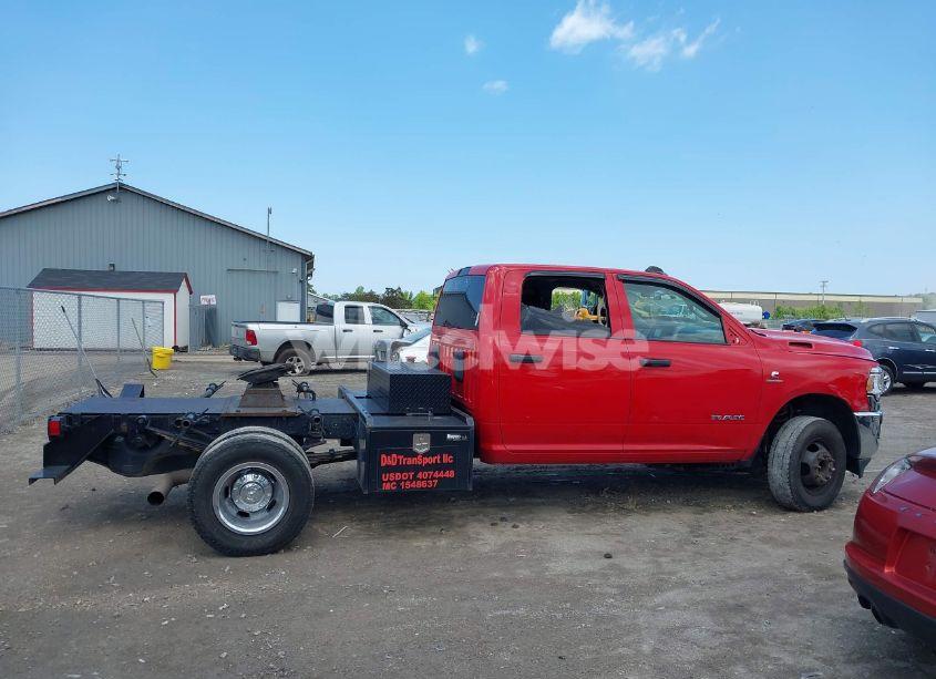 Photo 13 of 2020 Ram 3500 CHASSIS TRADESMAN/SLT/LARAMIE/LIMITED (VIN 3C7WRTCL4LG242977)