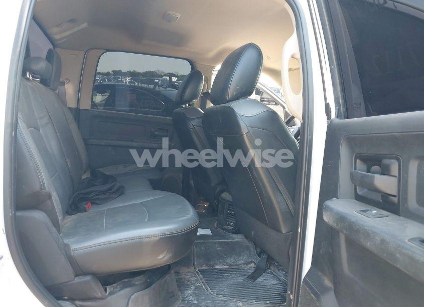 Photo 7 of 2020 Ram 3500 CHASSIS TRADESMAN/SLT/LARAMIE/LIMITED (VIN 3C7WRTCL5LG273526)