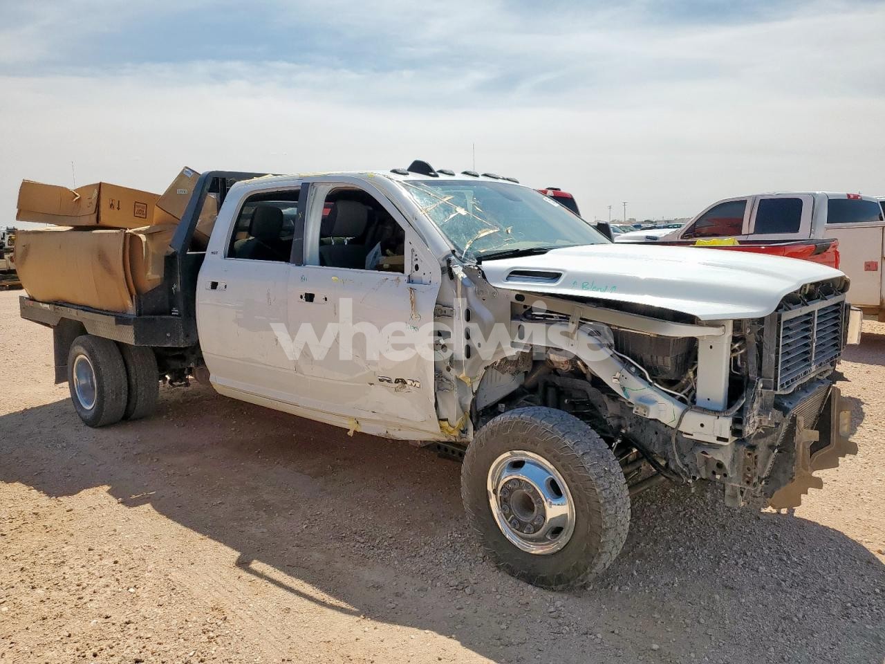 Photo 4 of 2024 RAM 3500 (VIN 3C7WRTCL6RG336139)
