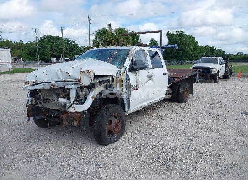Photo 2 of 2014 Ram 3500 CHASSIS TRADESMAN/SLT/LARAMIE (VIN 3C7WRTCL7EG301829)