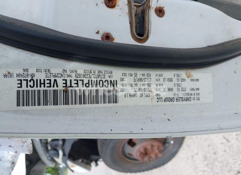 Photo 8 of 2014 Ram 3500 CHASSIS TRADESMAN/SLT/LARAMIE (VIN 3C7WRTCL7EG301829)