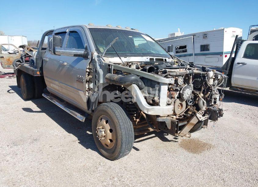 2014 Ram 3500 CHASSIS TRADESMAN/SLT/LARAMIE (VIN 3C7WRTCL8EG226817) main photo