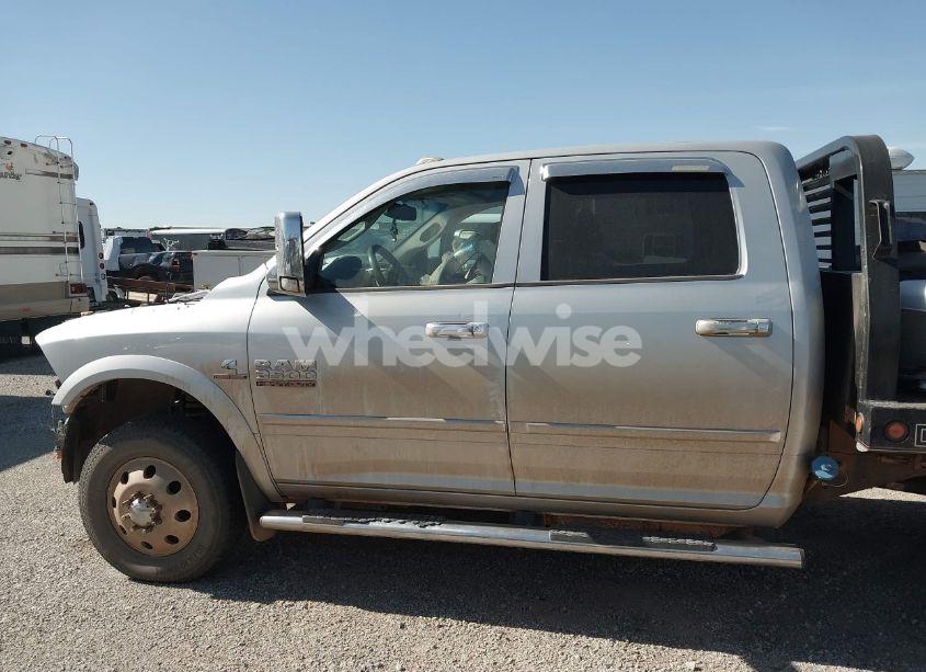 Photo 18 of 2014 Ram 3500 CHASSIS TRADESMAN/SLT/LARAMIE (VIN 3C7WRTCL8EG226817)