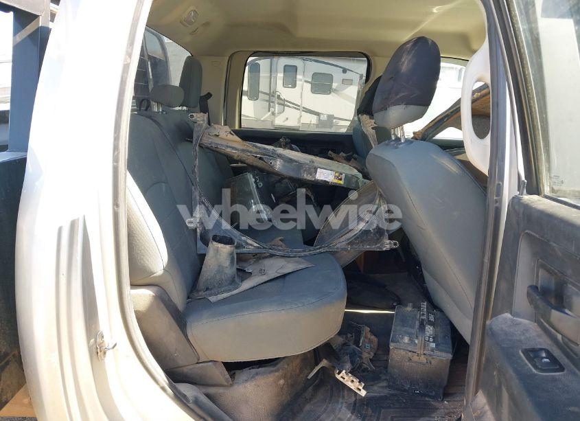 Photo 7 of 2014 Ram 3500 CHASSIS TRADESMAN/SLT/LARAMIE (VIN 3C7WRTCL8EG226817)