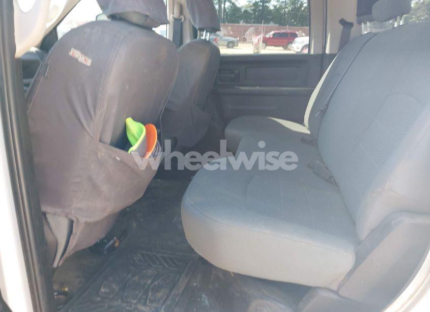 Photo 7 of 2018 Ram 3500 CHASSIS TRADESMAN/SLT/LARAMIE (VIN 3C7WRTCL8JG331643)