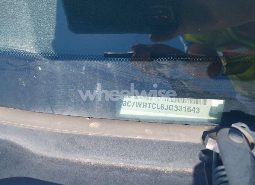 Photo 8 of 2018 Ram 3500 CHASSIS TRADESMAN/SLT/LARAMIE (VIN 3C7WRTCL8JG331643)