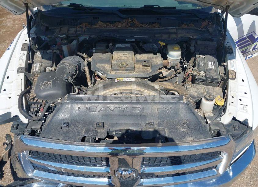 Photo 9 of 2018 Ram 3500 CHASSIS TRADESMAN/SLT/LARAMIE (VIN 3C7WRTCL8JG331643)