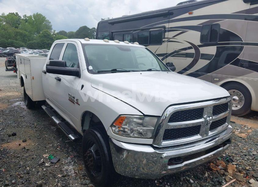 2016 Ram 3500 CHASSIS TRADESMAN/SLT/LARAMIE (VIN 3C7WRTCL9GG185665) main photo