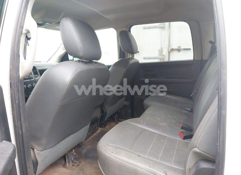 Photo 6 of 2016 Ram 3500 CHASSIS TRADESMAN/SLT/LARAMIE (VIN 3C7WRTCL9GG185665)