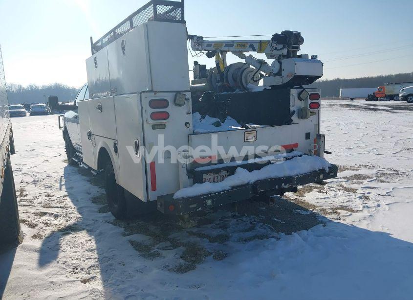 Photo 3 of 2021 Ram 3500 CHASSIS TRADESMAN/SLT/LARAMIE/LIMITED (VIN 3C7WRTCL9MG554083)