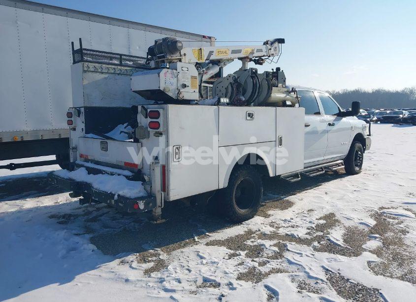 Photo 4 of 2021 Ram 3500 CHASSIS TRADESMAN/SLT/LARAMIE/LIMITED (VIN 3C7WRTCL9MG554083)