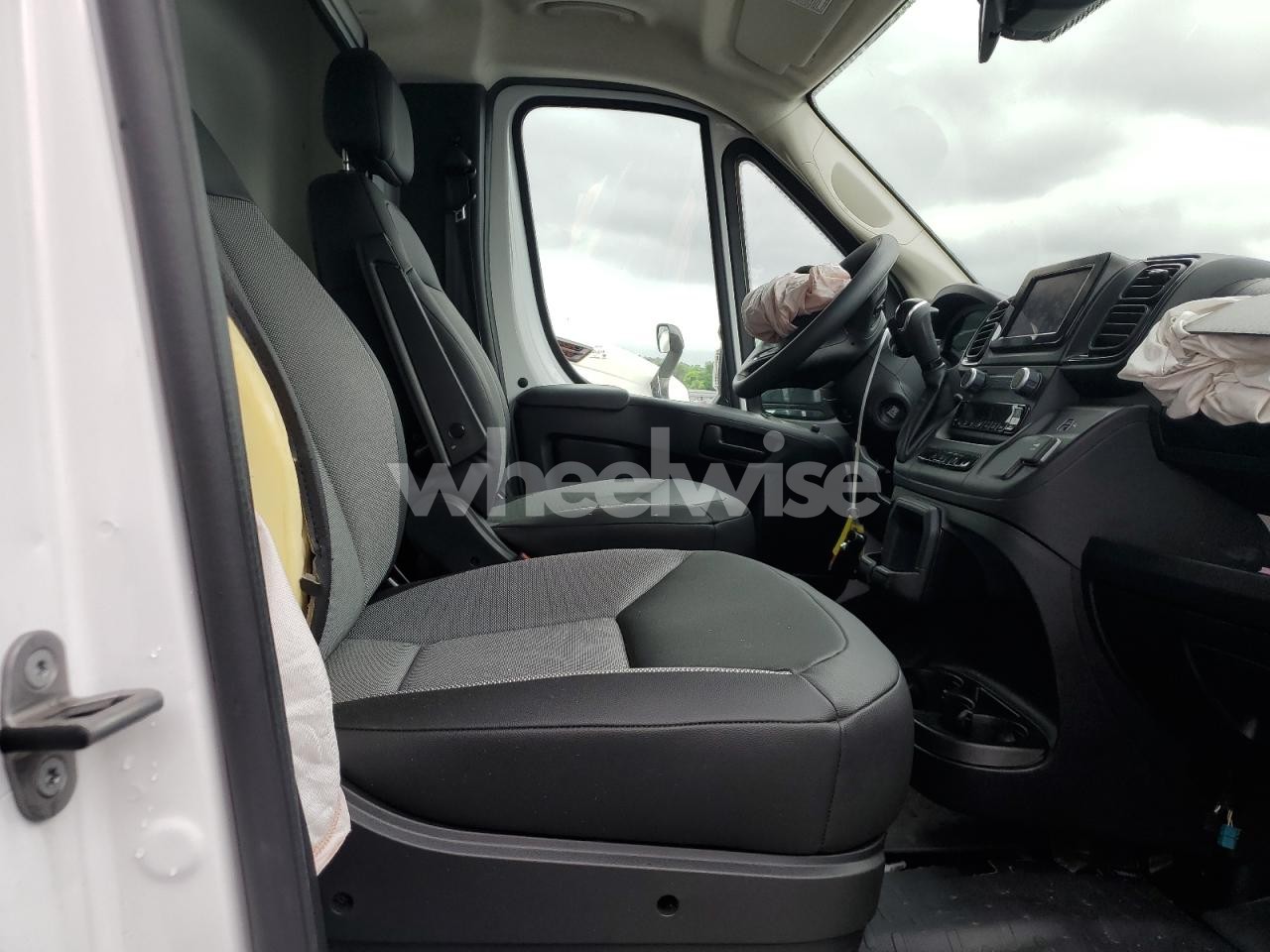 Photo 11 of 2024 RAM PROMASTER 3500 3500 STANDARD (VIN 3C7WRVLG1RE133864)