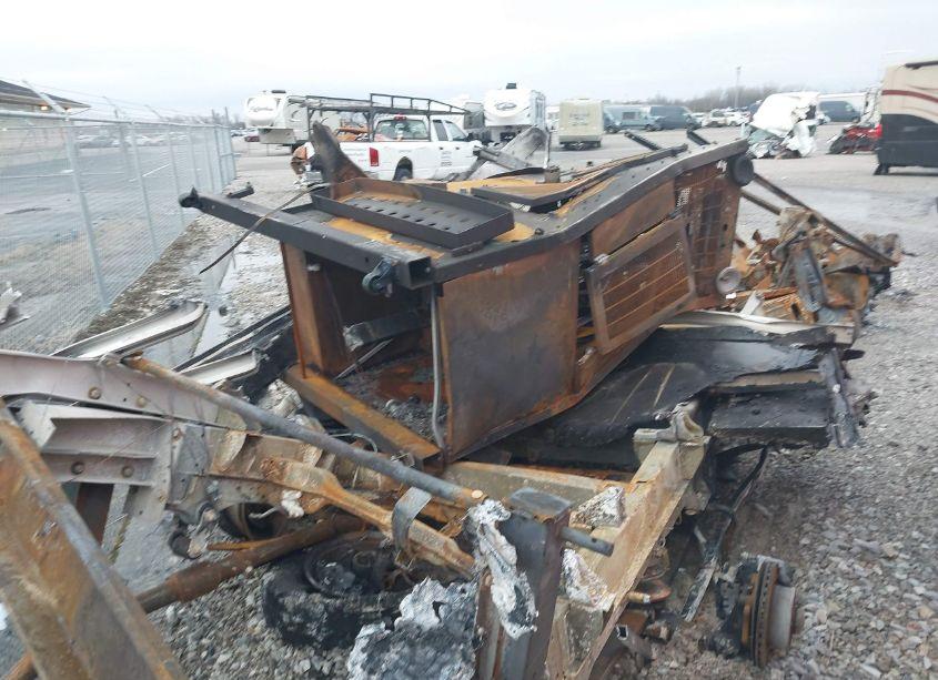 Photo 4 of 2022 Ram Promaster 3500 CUTAWAY LOW ROOF (VIN 3C7WRVLGXNE131573)