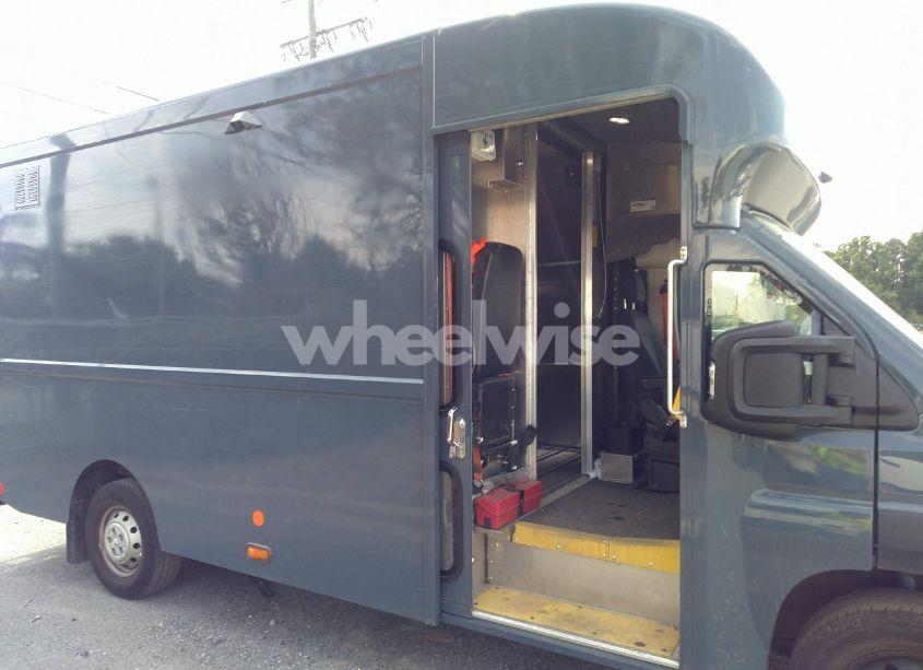 Photo 7 of 2022 Ram Promaster 3500 CUTAWAY LOW ROOF (VIN 3C7WRVMG0NE117471)