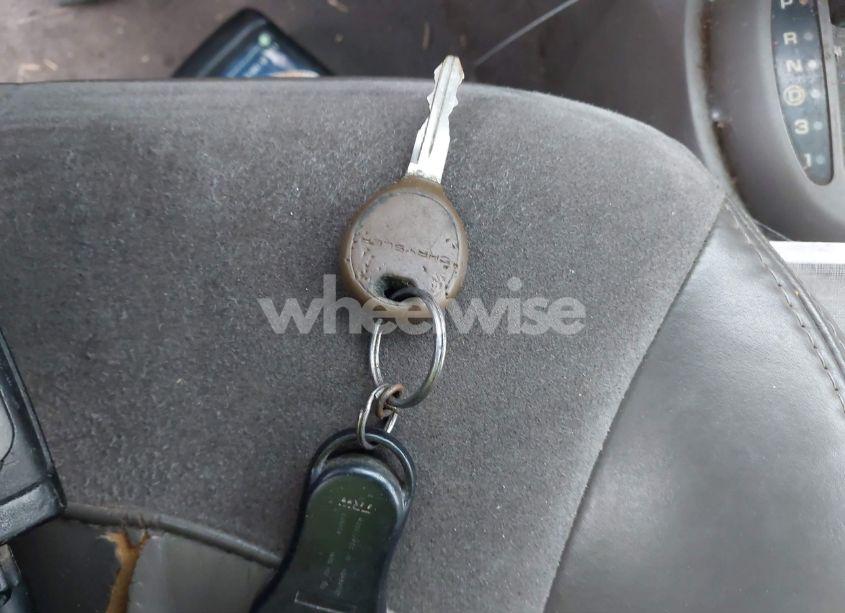 Photo 11 of 2001 Chrysler Pt CRUISER (VIN 3C8FY4BB01T652824)