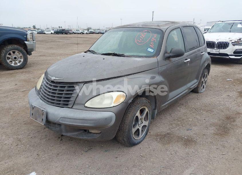Photo 2 of 2001 Chrysler Pt CRUISER (VIN 3C8FY4BB01T652824)