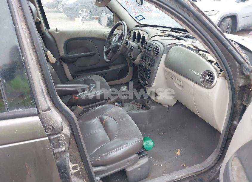 Photo 5 of 2001 Chrysler Pt CRUISER (VIN 3C8FY4BB01T652824)