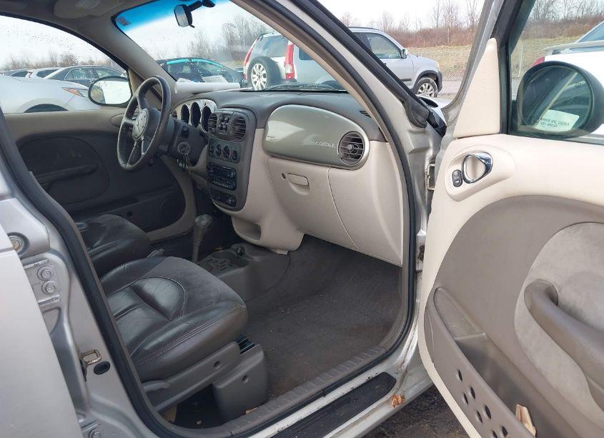 Photo 5 of 2001 Chrysler Pt CRUISER (VIN 3C8FY4BBX1T583284)
