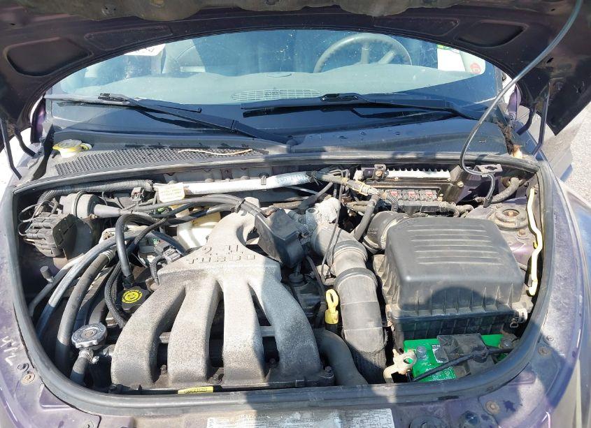 Photo 10 of 2004 Chrysler Pt CRUISER LIMITED (VIN 3C8FY68804T220651)