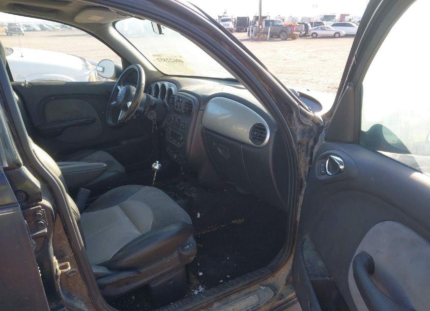 Photo 5 of 2004 Chrysler Pt CRUISER LIMITED (VIN 3C8FY68814T237149)