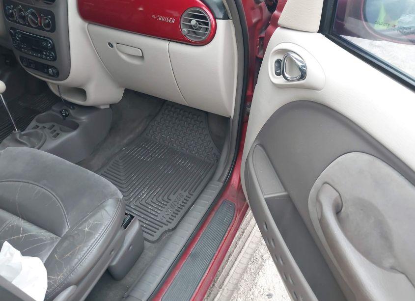 Photo 5 of 2002 Chrysler Pt CRUISER LIMITED (VIN 3C8FY68B02T367724)