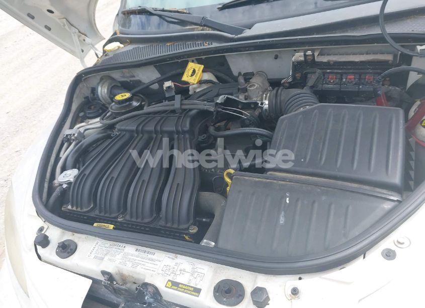 Photo 10 of 2003 Chrysler Pt CRUISER LIMITED (VIN 3C8FY68B13T604898)